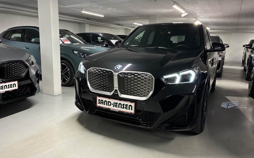 BMW iX1 eDrive20 M-Sport