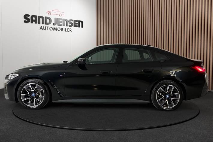 Sort BMW i4 fra 2024