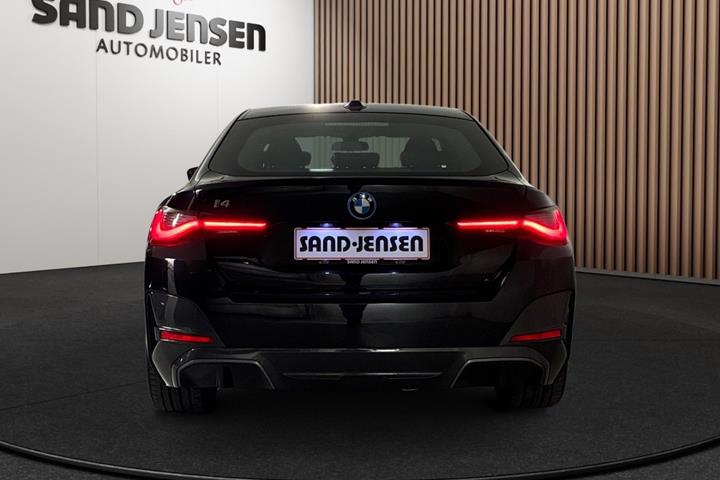 Sort BMW i4 fra 2024