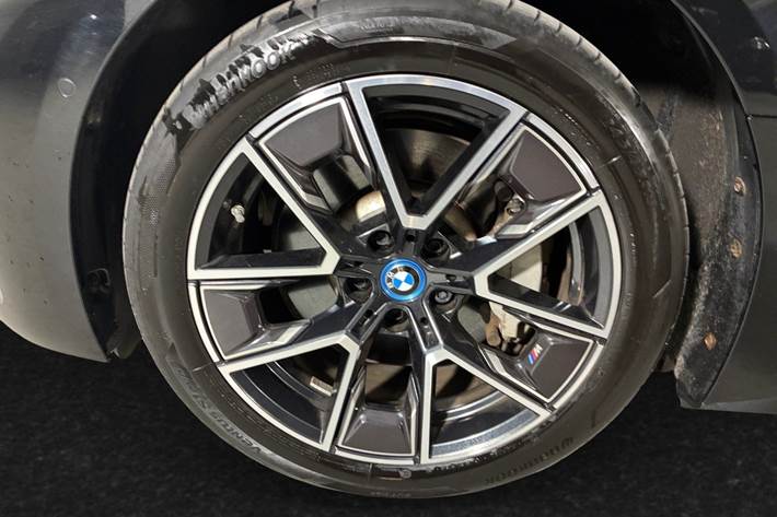 Sort BMW i4 fra 2024