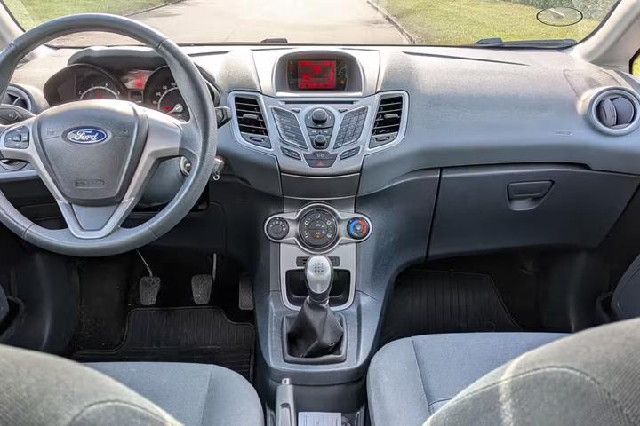 Sort Ford Fiesta fra 2011