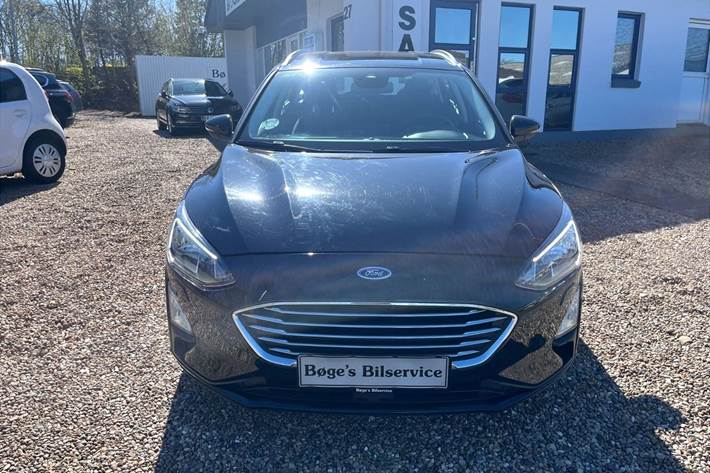 Sort Ford Focus fra 2020