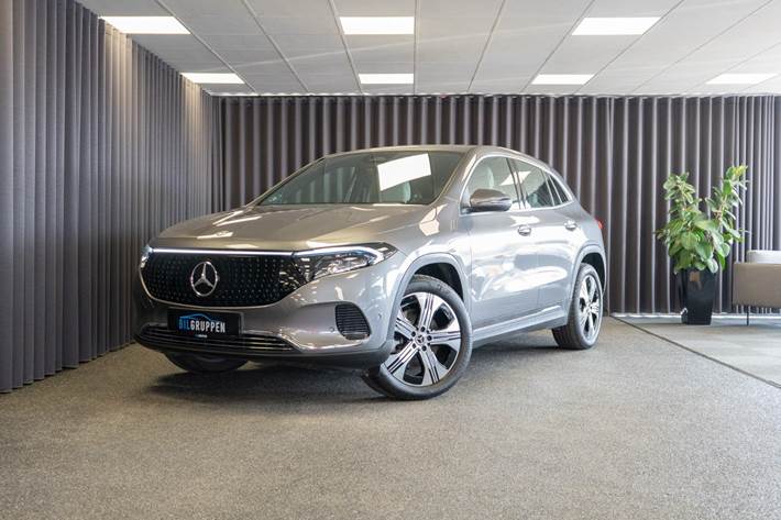 Grå Mercedes EQA250+ fra 2023