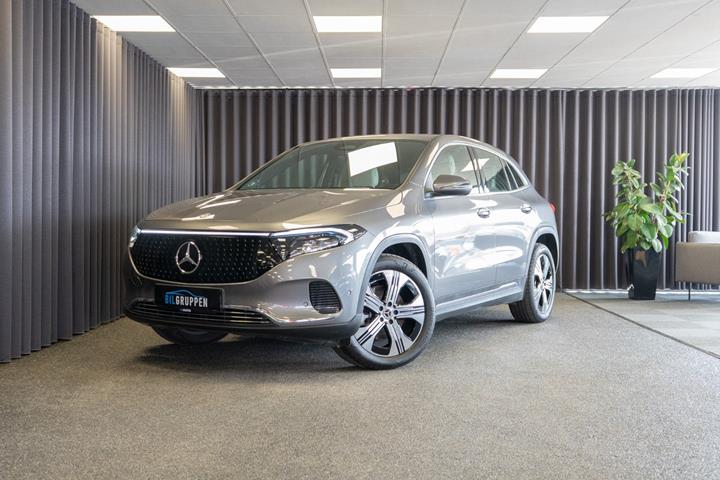 Grå Mercedes EQA250+ fra 2023