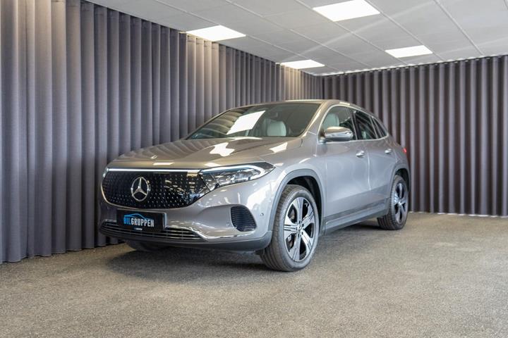 Grå Mercedes EQA250+ fra 2023