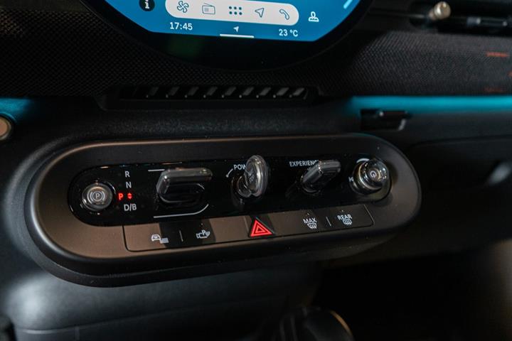 Orange Mini Aceman E fra 2025