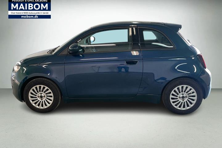 Grøn Fiat 500e fra 2024