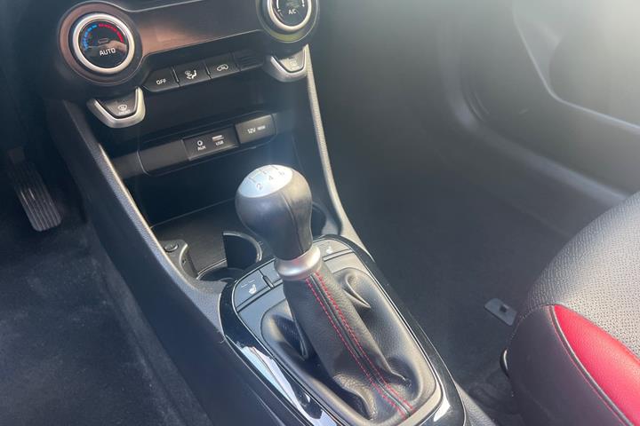 Hvid Kia Picanto fra 2018