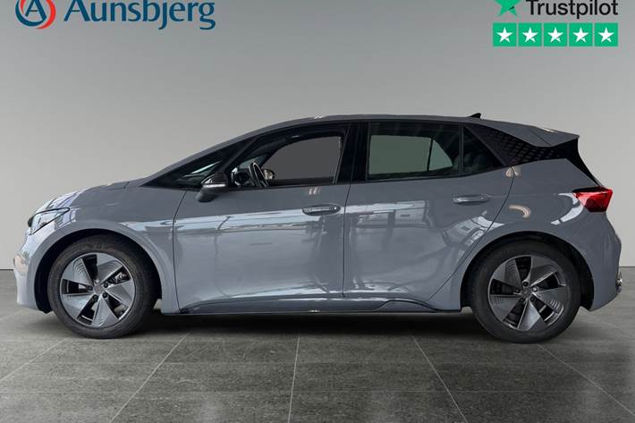 Grå Cupra Born fra 2023