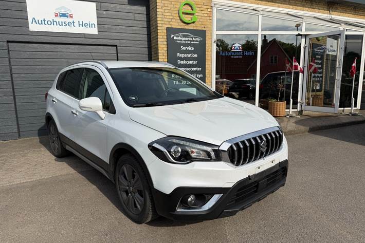 Hvid Suzuki S-Cross fra 2019