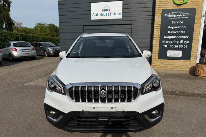 Hvid Suzuki S-Cross fra 2019