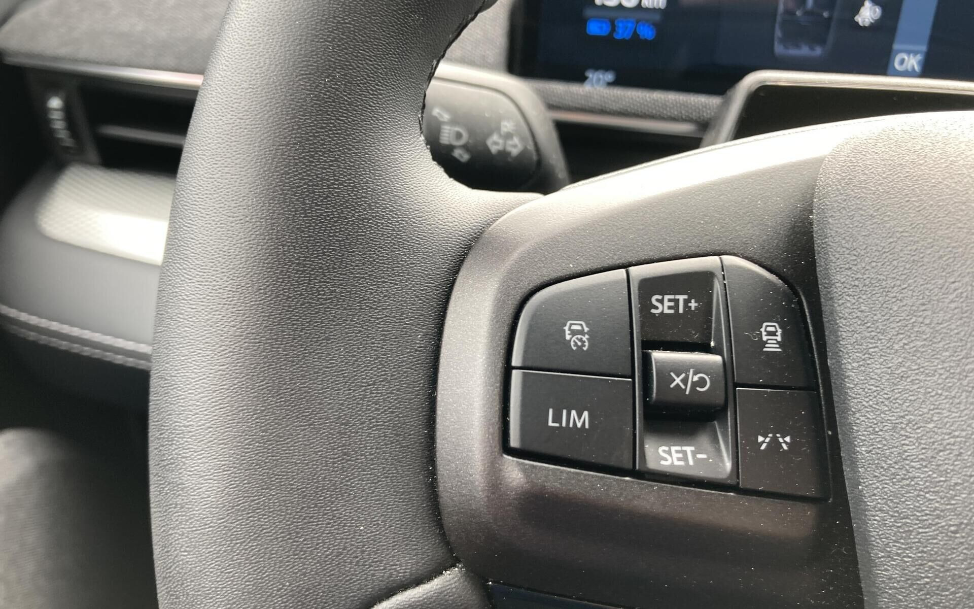 Rød Ford Mustang Mach-E fra 2024