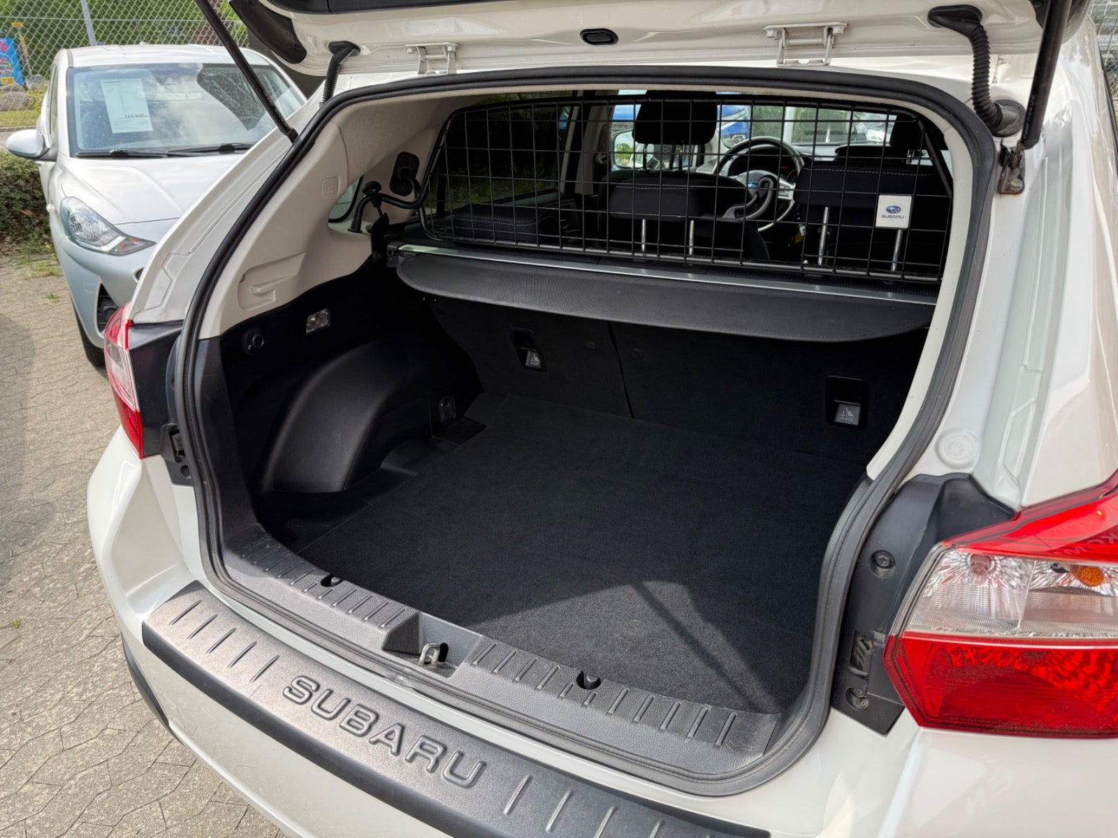 Hvid Subaru XV fra 2015