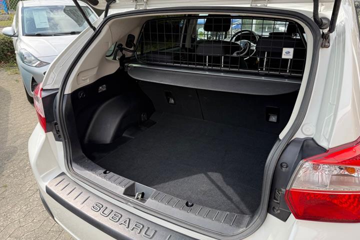 Hvid Subaru XV fra 2015