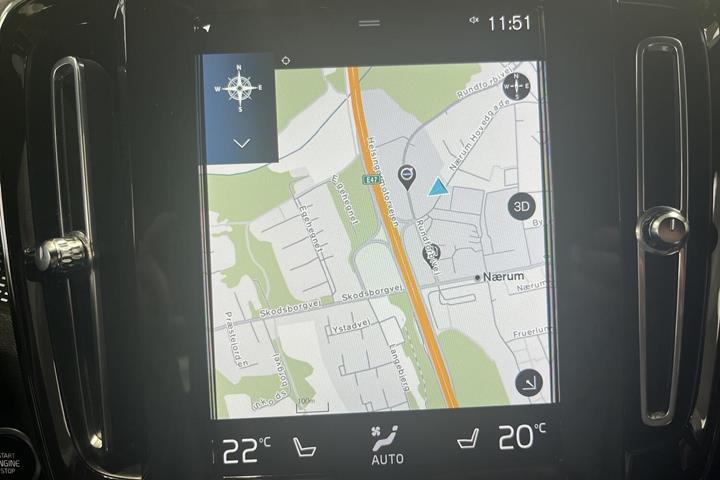 Rød Volvo XC40 fra 2021
