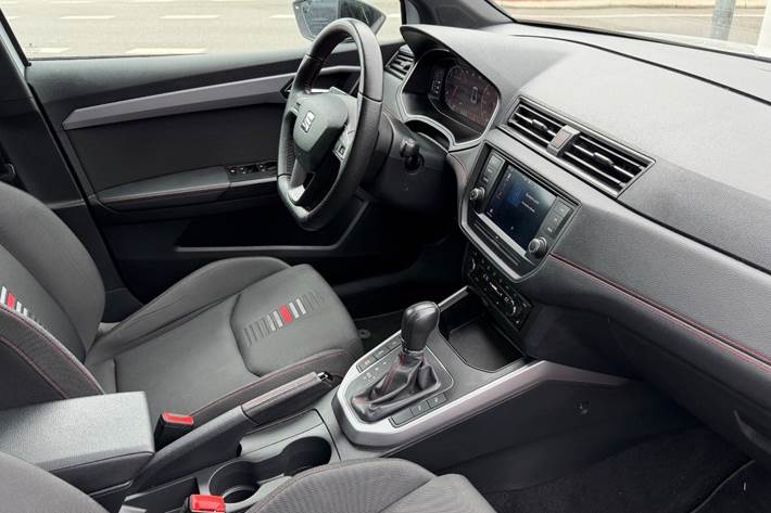 Hvid Seat Arona fra 2021