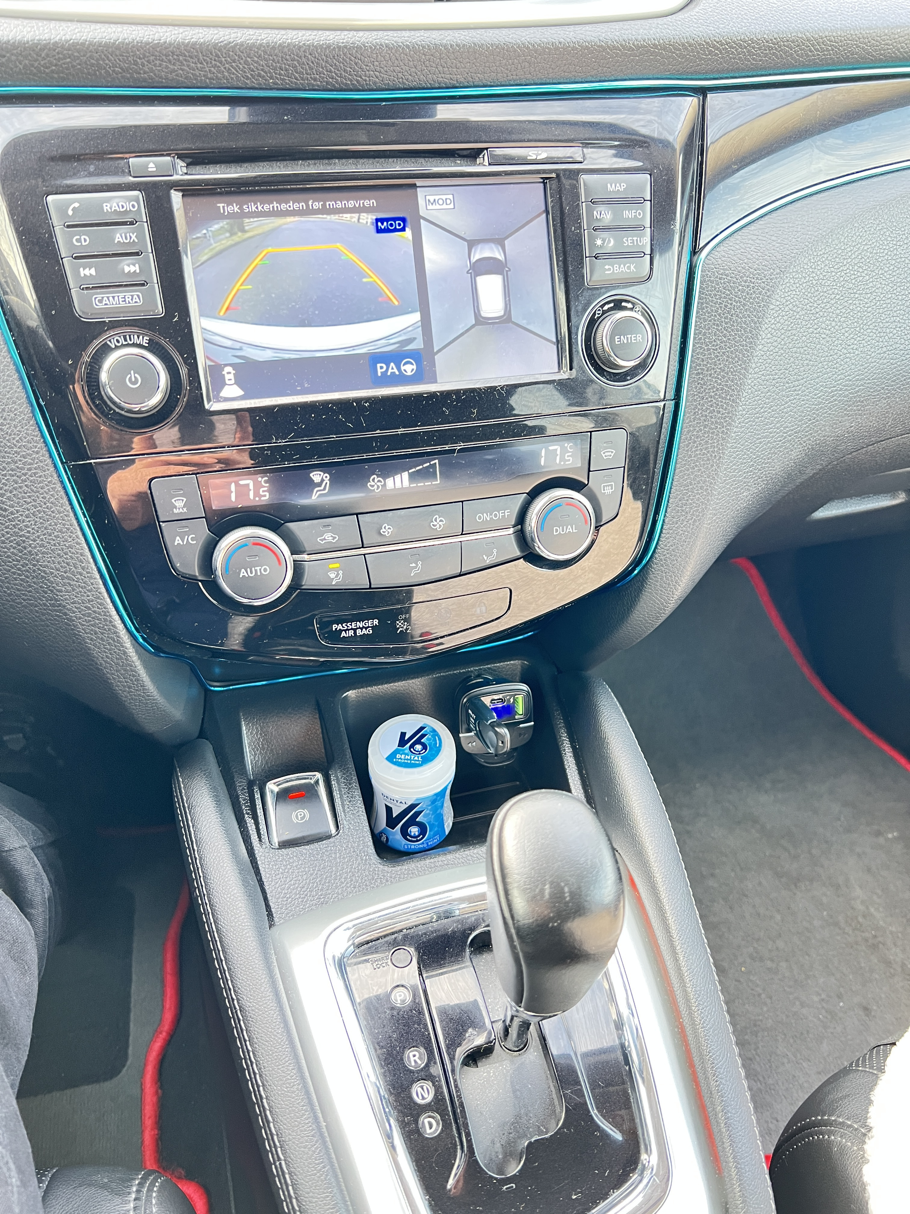 Hvid Nissan Qashqai fra 2016