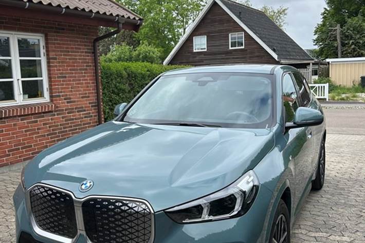 undefined BMW iX1 fra 2025