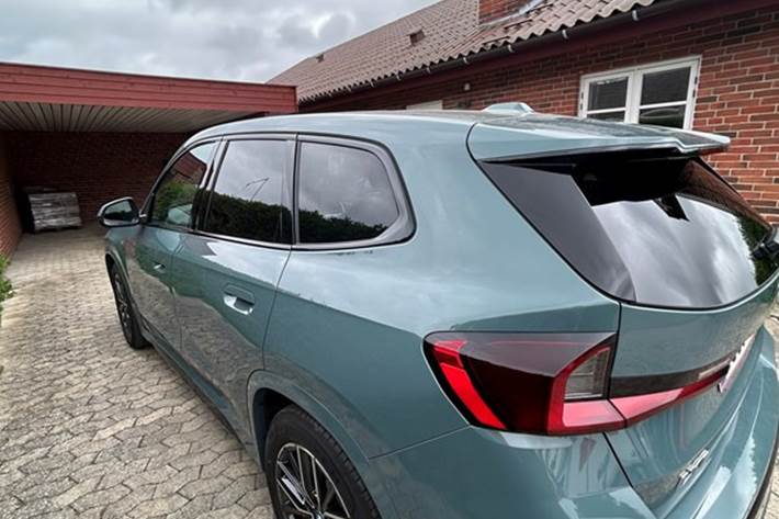 undefined BMW iX1 fra 2025
