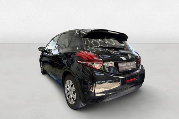 Grøn Peugeot 208 fra 2017