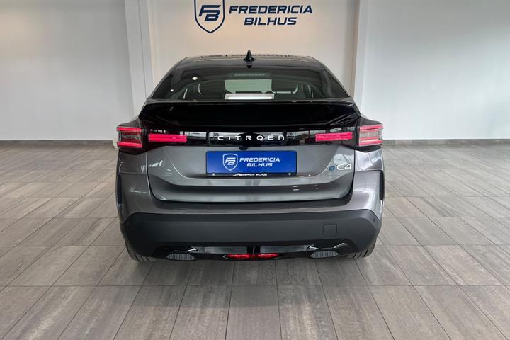 Grå Citroën ë-C4 fra 2025