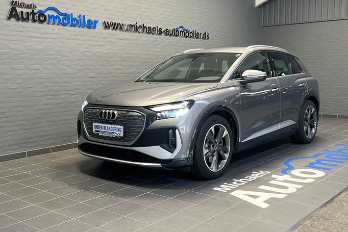 Grå Audi Q4 e-tron fra 2022