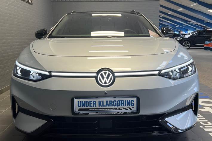 Sølv VW ID.7 fra 2025