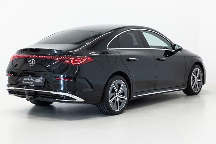 Sort Mercedes CLA250+ fra 2025