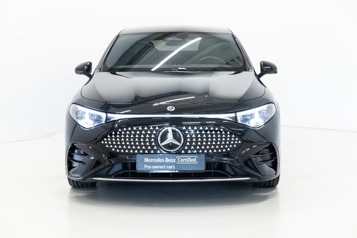 Sort Mercedes CLA250+ fra 2025