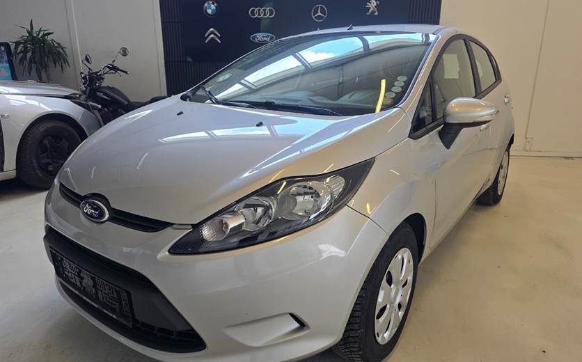Ford Fiesta 1,4 Titanium aut.