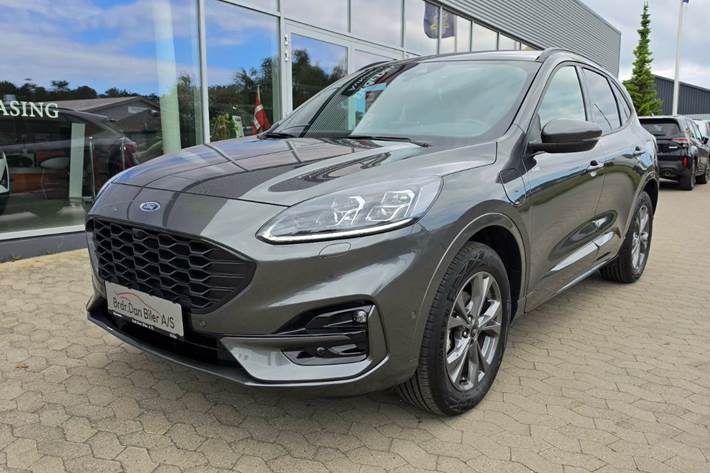 Grå Ford Kuga fra 2023