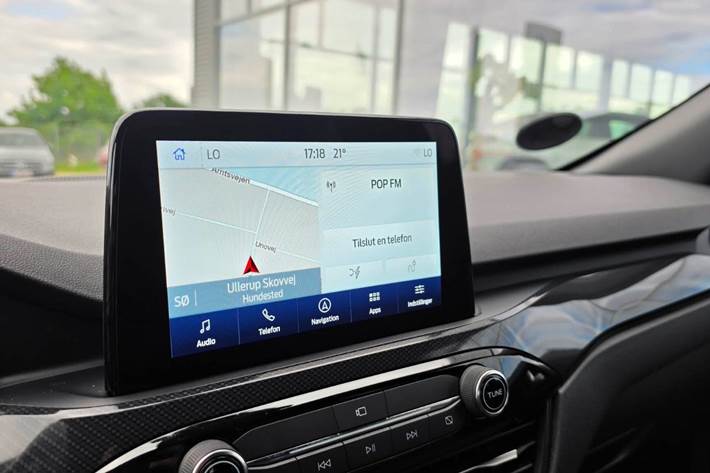 Grå Ford Kuga fra 2023
