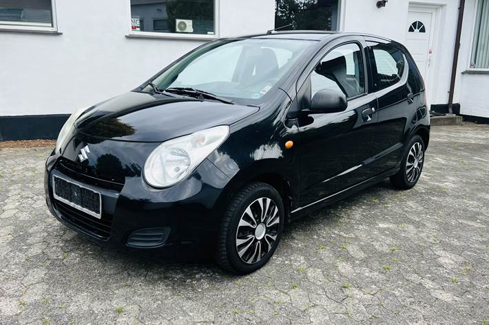 Sort Suzuki Alto fra 2010