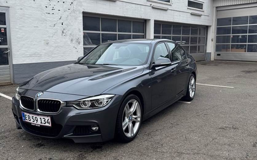 BMW 320i 320i Sedan Steptronic