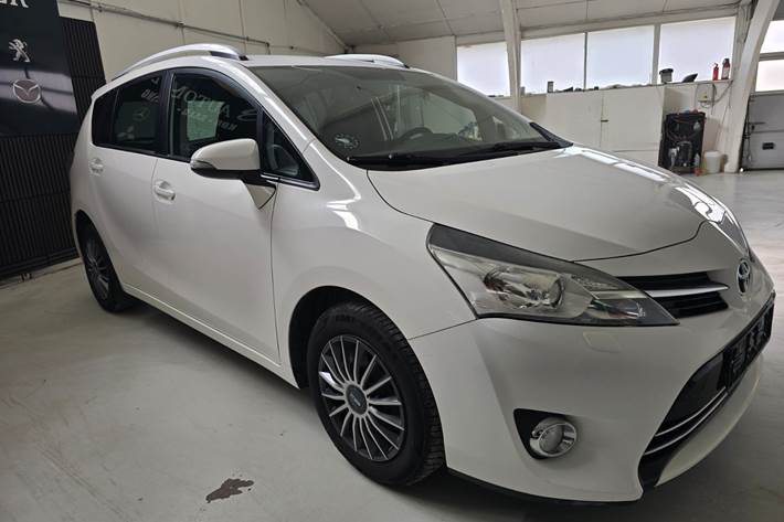 undefined Toyota Sportsvan fra 2014