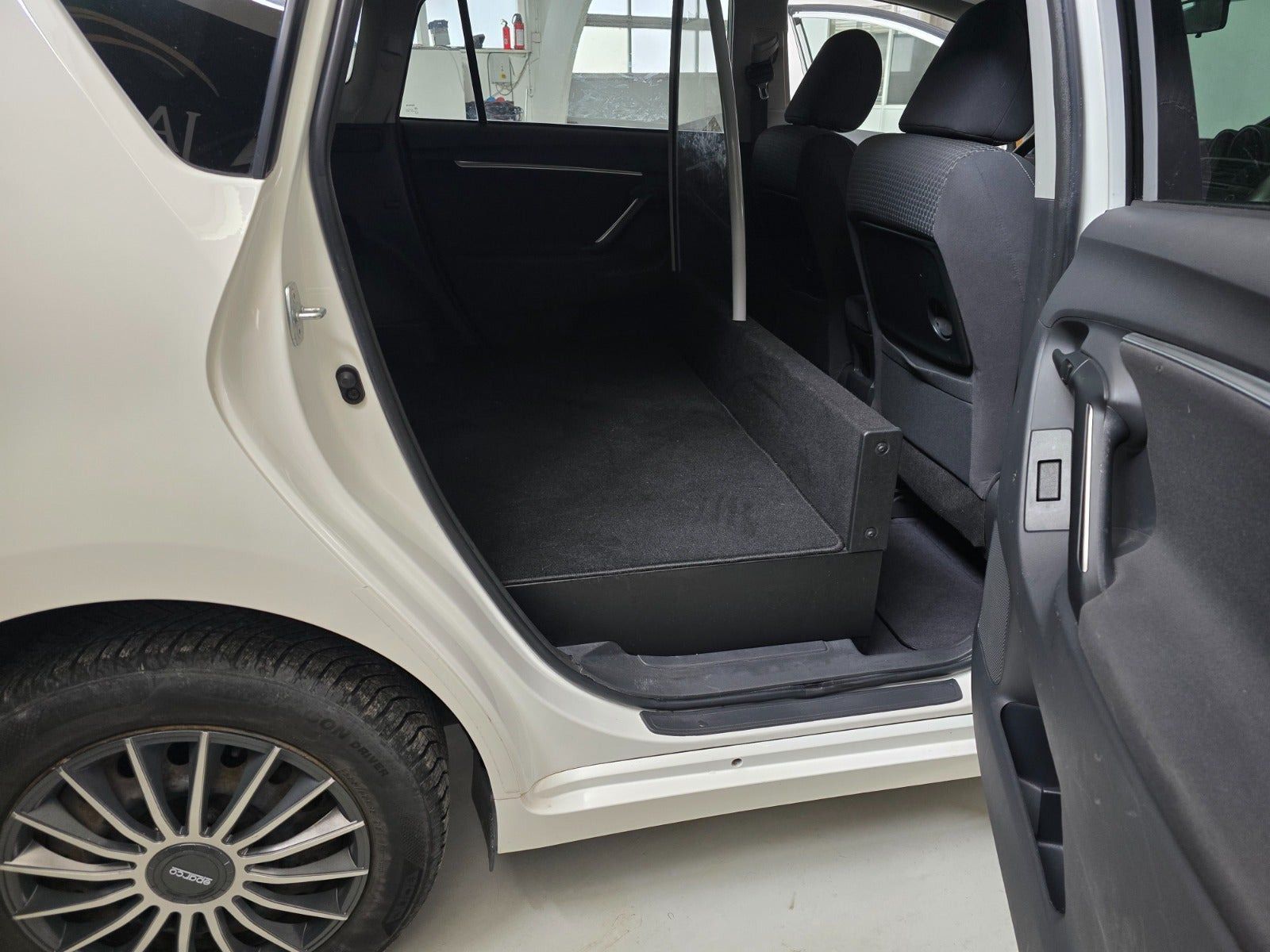 undefined Toyota Sportsvan fra 2014
