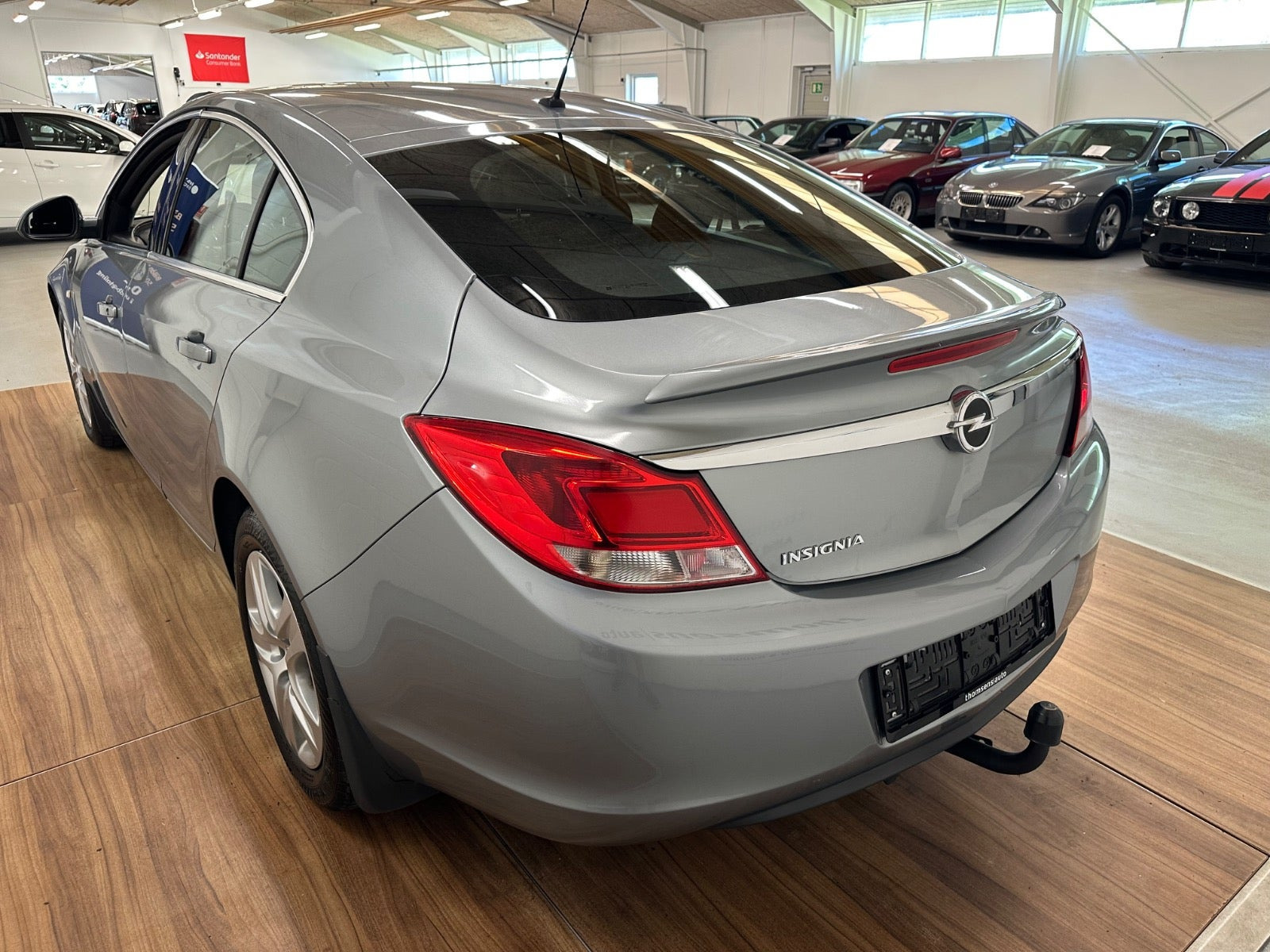 Blå Opel Insignia fra 2011