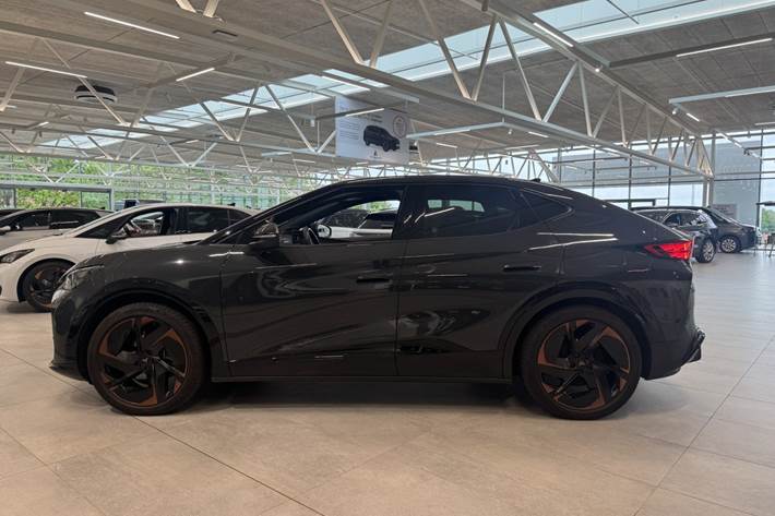 Grå Cupra Tavascan fra 2024