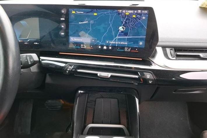 Grå BMW iX1 fra 2023