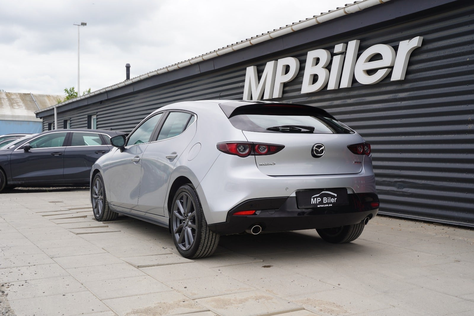 Sølv Mazda 3 fra 2019