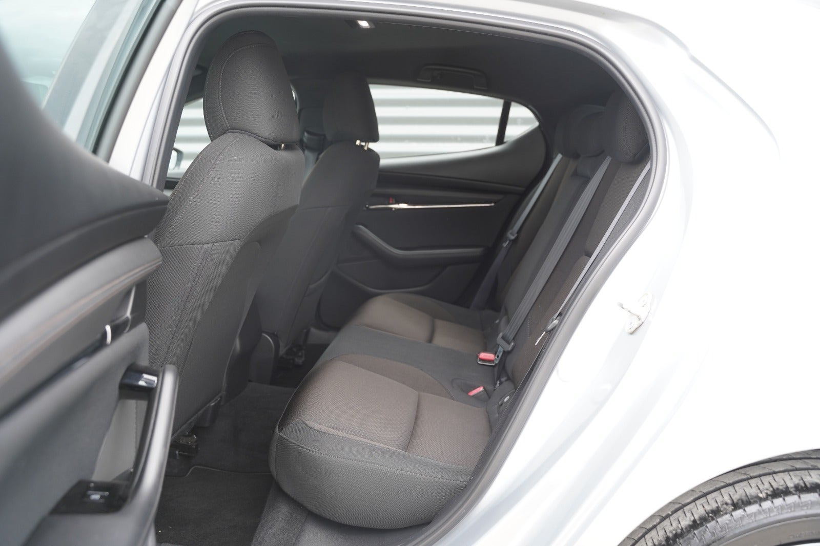 Sølv Mazda 3 fra 2019