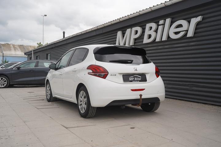 Hvid Peugeot 208 fra 2019