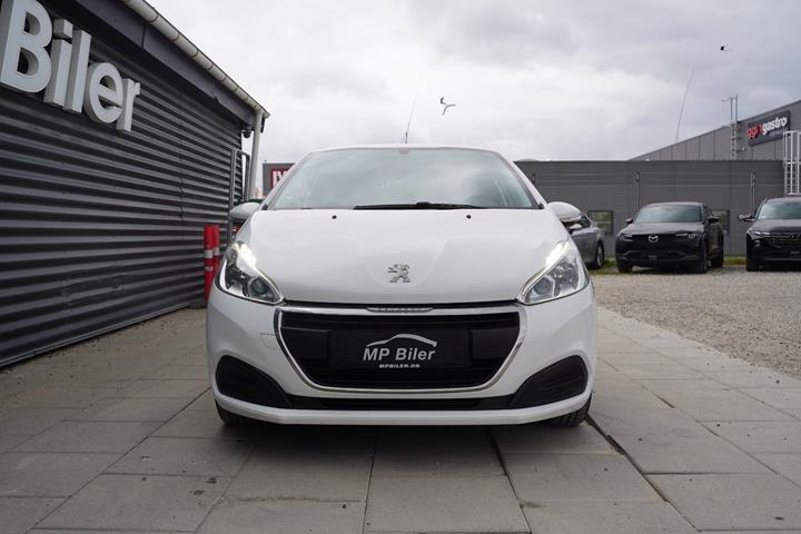 Hvid Peugeot 208 fra 2019