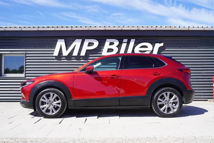 Rød Mazda CX-30 fra 2021