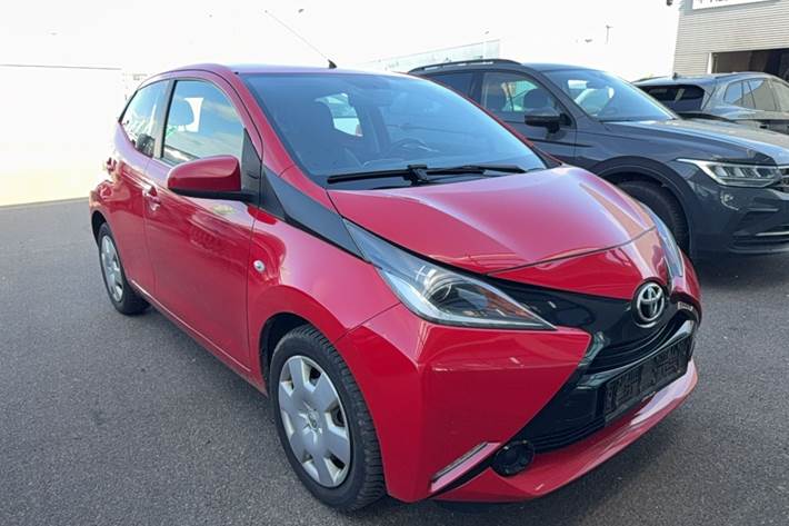 undefined Toyota Aygo fra 2015 set udefra