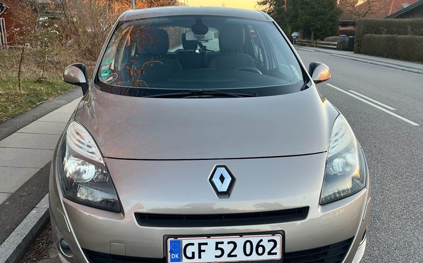 Renault Grand Scénic 1,6 110 7P
