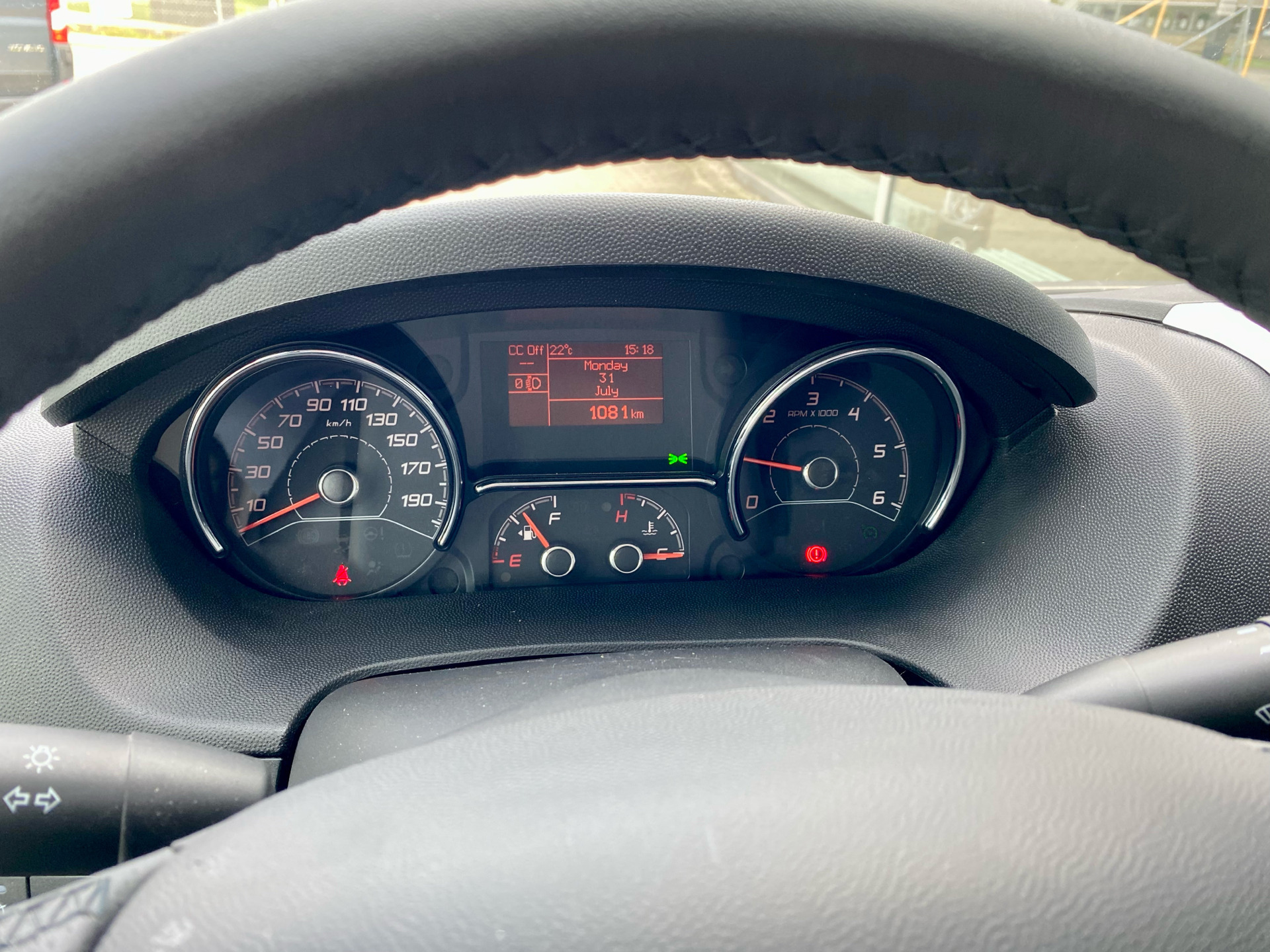Hvid Peugeot Boxer fra 2023
