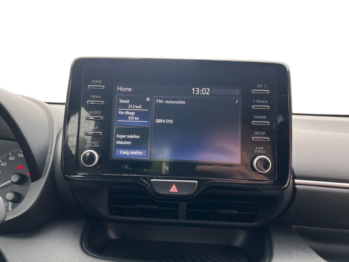 Hvid Toyota Yaris fra 2024