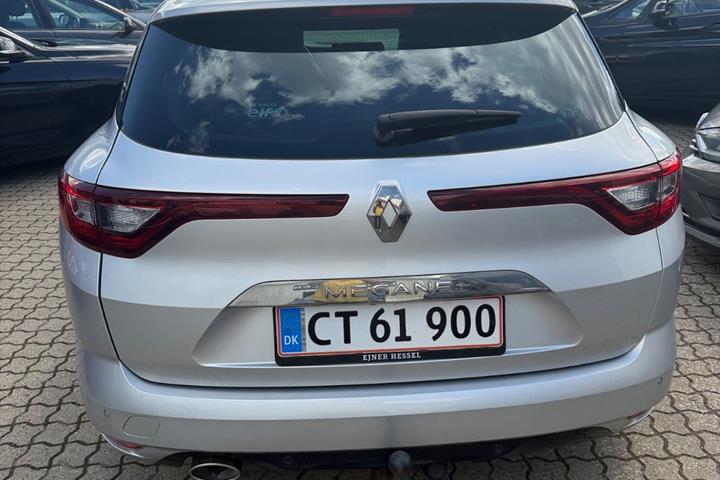 Sølv Renault Megane IV fra 2018