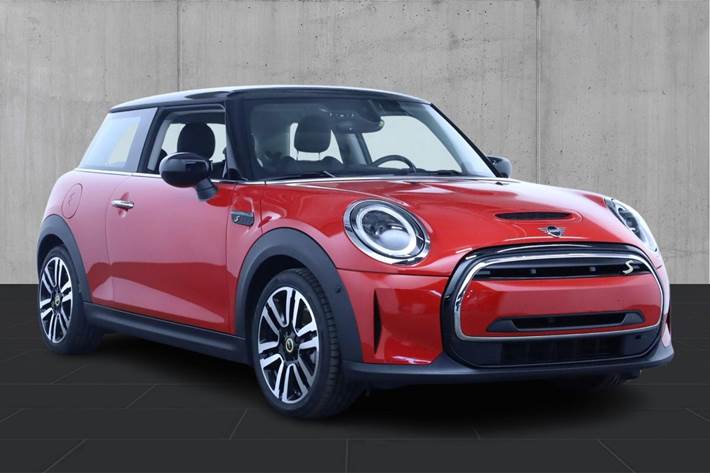 Rød Mini Cooper SE fra 2023